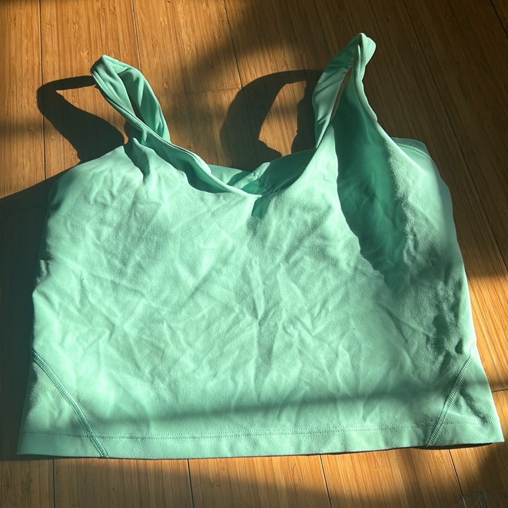 lululemon sports bra